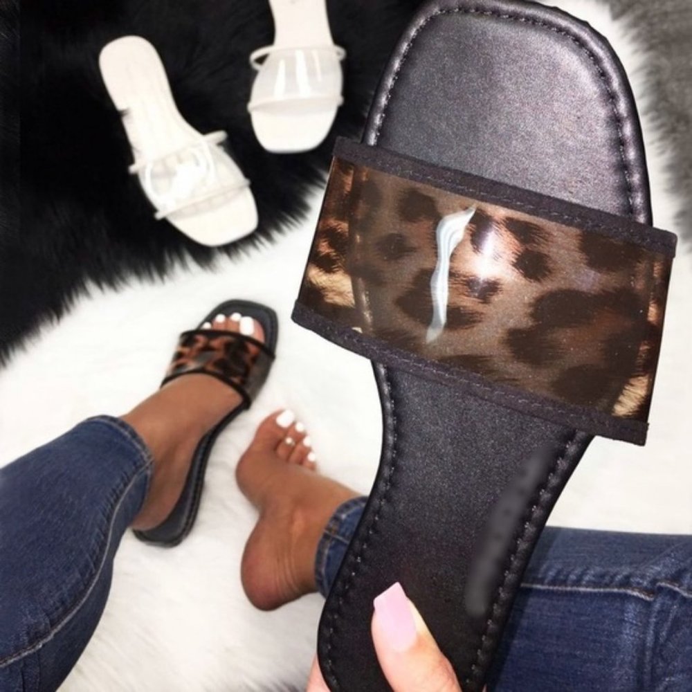Leopard Strap Slide in Black - Picture 7 of 8